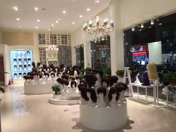 假发怎么带才自然